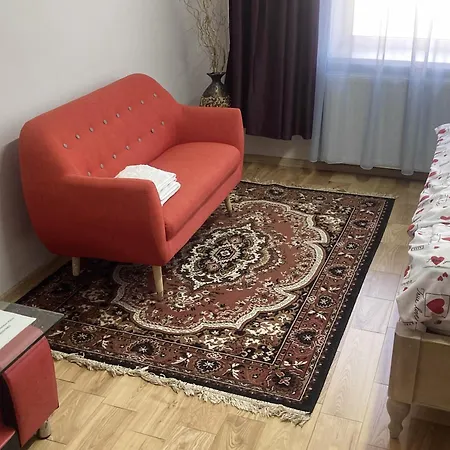 Golden House * Хуст